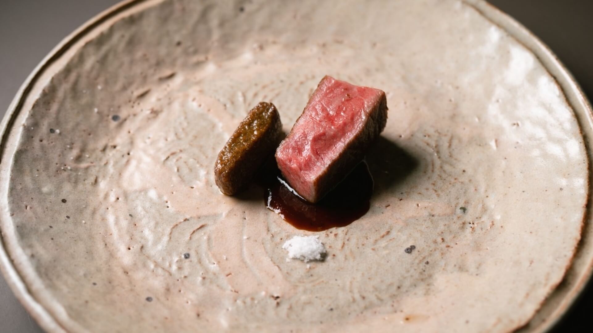 お肉料理イメージ